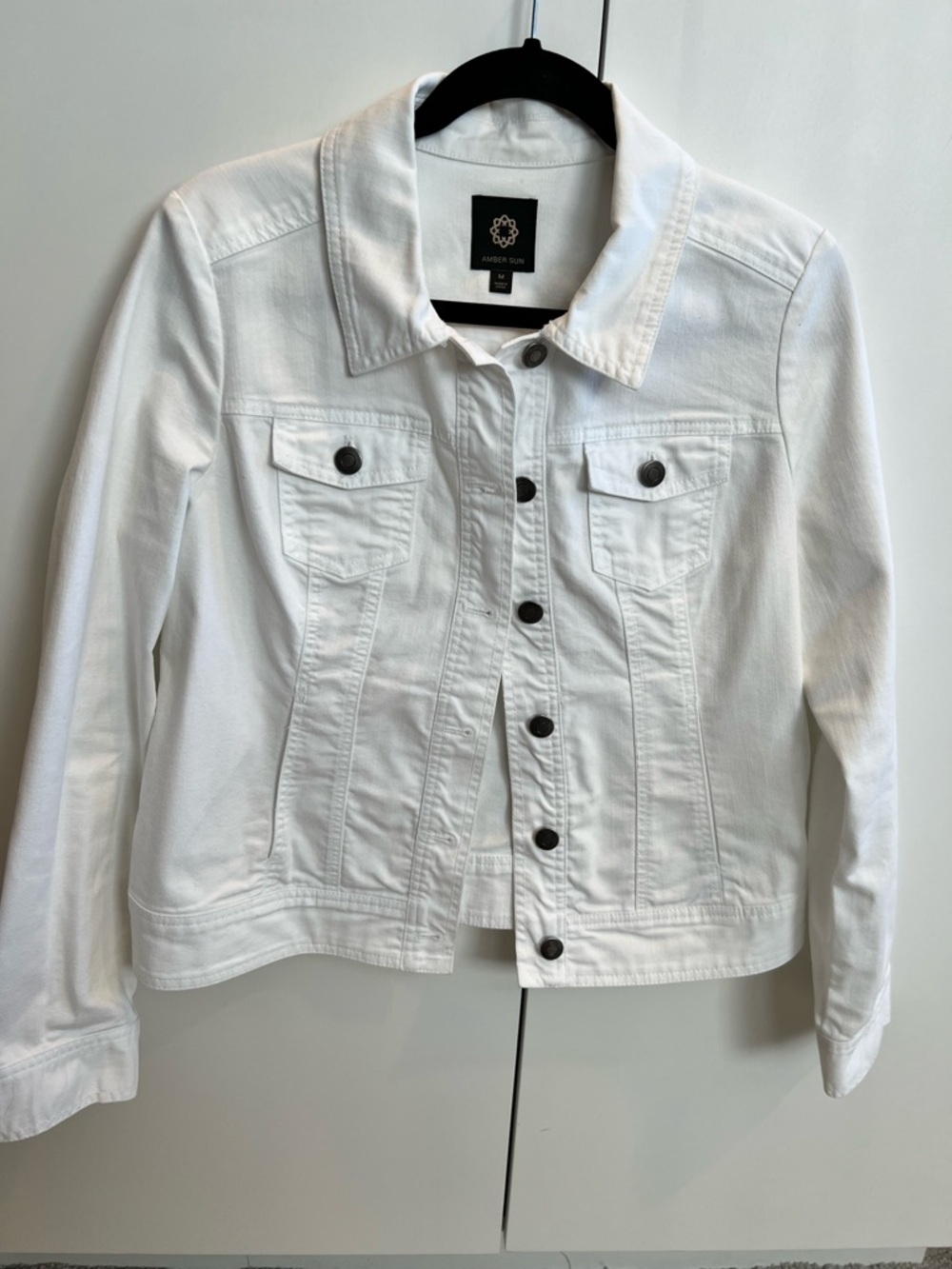 Amber Sun White Denim Button-Front Jean Jacket